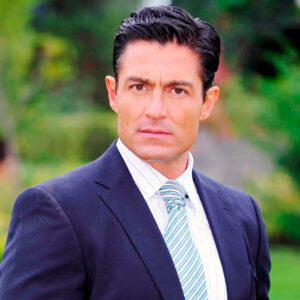 Nace el actor mexicano Fernando Colunga