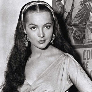 En 1928 nace la actriz y cantante espa&ntilde;ola Sara Montiel&hellip;