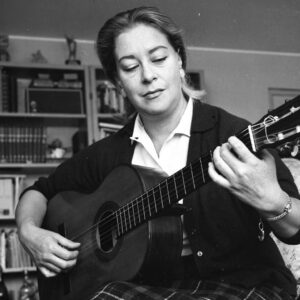 En 1920 nace la cantautora Chabuca Granda&hellip;