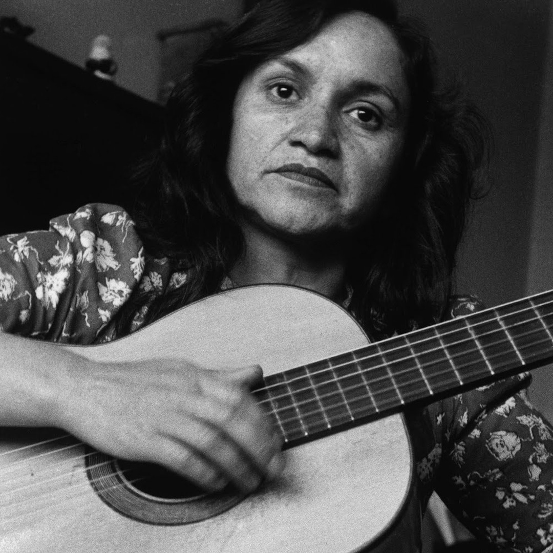 En 1917 nace la cantante chilena Violeta Parra&hellip;