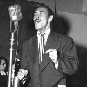 En 1919 nace el cantante cubano Kike Mendive&hellip;
