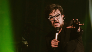 Aleks Syntek vuelve al centro de la conversación tras resurgir una confesión sobre su salud: “Soy una persona enferma”