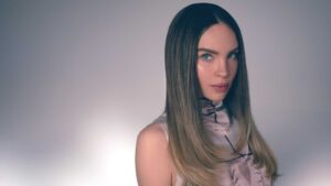 Belinda vuelve a cantar “Rata de dos patas” en homenaje a Paquita