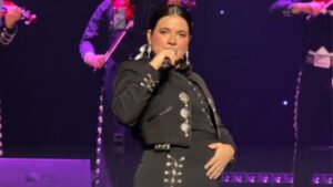 Alejandro Fernández será abuelo otra vez; Camila Fernández anuncia segundo embarazo