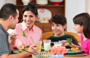 ¿Cuál es el origen de las palabras desayuno, almuerzo, merienda y cena?
