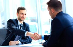 &iquest;C&oacute;mo ir vestido a una entrevista de trabajo?