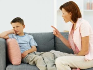8 m&eacute;todos que toda mam&aacute; mexicana utiliz&oacute; para educar a sus hijos 