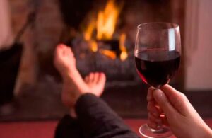 Tomar una copa de vino tinto equivale a una hora de ir al gym