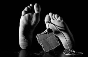 Leyenda: El maleficio de dormir con los pies dirigidos hacia la puerta
