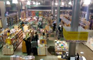 Cierra Librer&iacute;a Gandhi