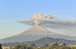 Popocatépetl se convierte en tendencia por fumarola en forma de catrina