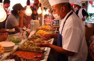 Colonias con alto n&uacute;mero de contagios cierran comercios callejeros de comida