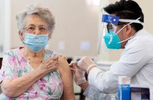 &iquest;Cu&aacute;ndo inicia la vacunaci&oacute;n en M&eacute;xico contra Covid_19 para los adultos mayores?