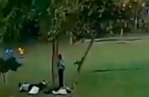 #Video: Rayo impacta a personas que se encontraban debajo de un &aacute;rbol 