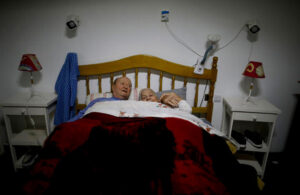 Pareja de abuelitos se enamora en medio de la pandemia