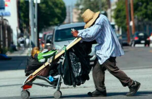 Causa sensaci&oacute;n en redes persona de la calle vive en lugar ordenado y limpio