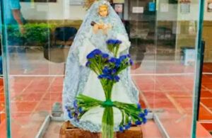 &iexcl;Milagro! Figura de la Virgen del Carmen queda intacta tras explosi&oacute;n de carro bomba