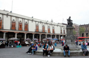 C&aacute;rcel y multas para quienes presenten certificados de vacunaci&oacute;n falsos