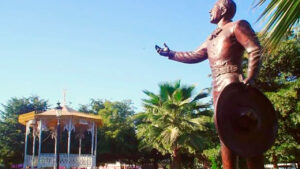 Conmemoran en Guam&uacute;chil el 104 aniversario del natalicio de Pedro Infante