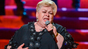 Revela Paquita la del Barrio que hace algunos d&iacute;as estuvo en terapia intensiva