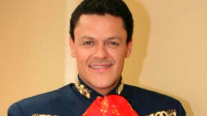 &iexcl;Conmovedor! Pedro Fern&aacute;ndez y su nieto de 7 a&ntilde;os, cantan por primera vez juntos