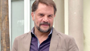 Amiga de H&eacute;ctor Parra teme que el actor se quite la vida