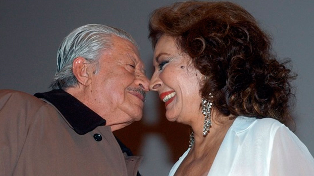 Ignacio L&oacute;pez Tarso expresa su admiraci&oacute;n por la querida actriz Elsa Aguirre