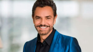 ¡No se vale! Critican a Eugenio Derbez por ayudar a perritos callejeros