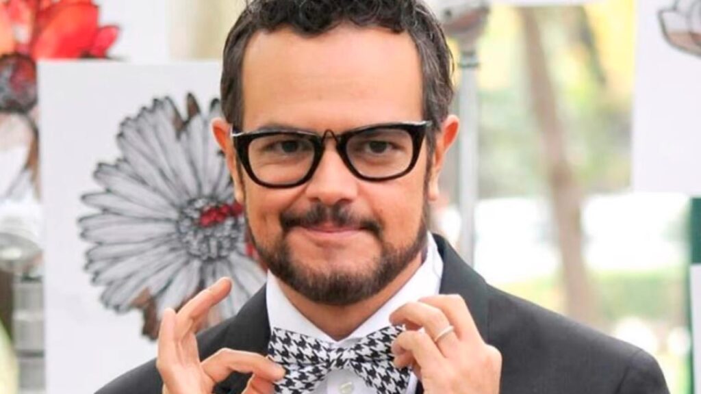 Aleks Syntek confiesa por qu&eacute; no le interesa grabar temas de Juan Gabriel