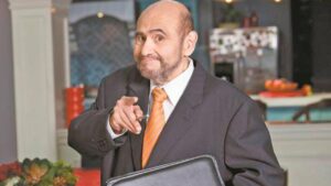 Edgar Vivar recibe cientos de halagos por trabajar en un circo
