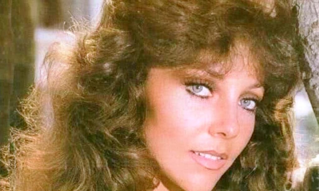 Ver&oacute;nica Castro comparte carencias que padeci&oacute; cuando era ni&ntilde;a