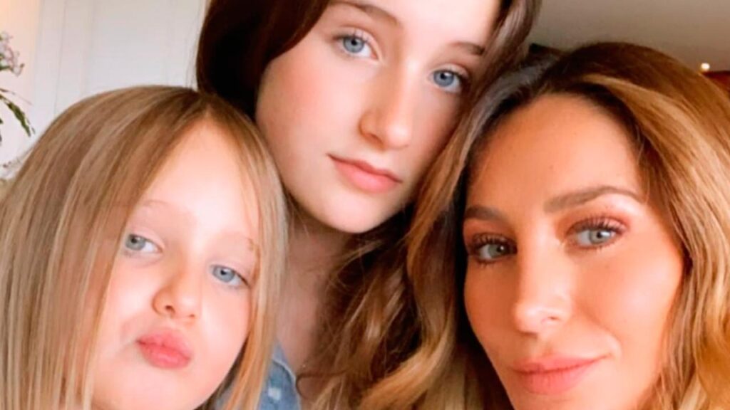 Geraldine Baz&aacute;n reacciona a supuesta ruptura de Gabriel Soto e Irina Baeva