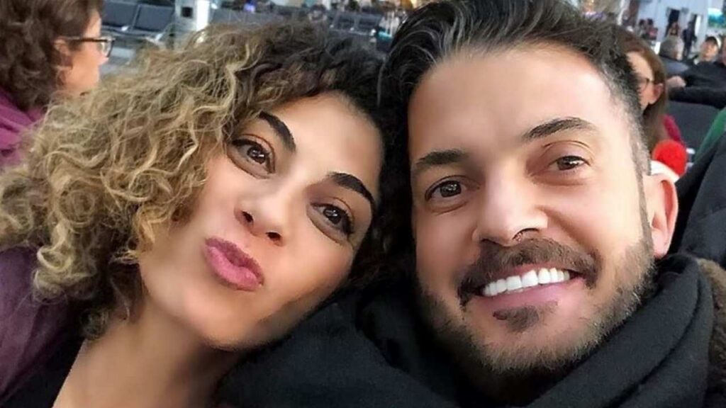 Mam&aacute; de Fernando del Solar defiende a Anna Ferro