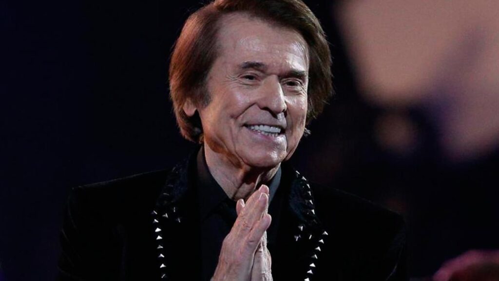 Raphael podr&iacute;a cancelar conciertos por serios problemas de salud
