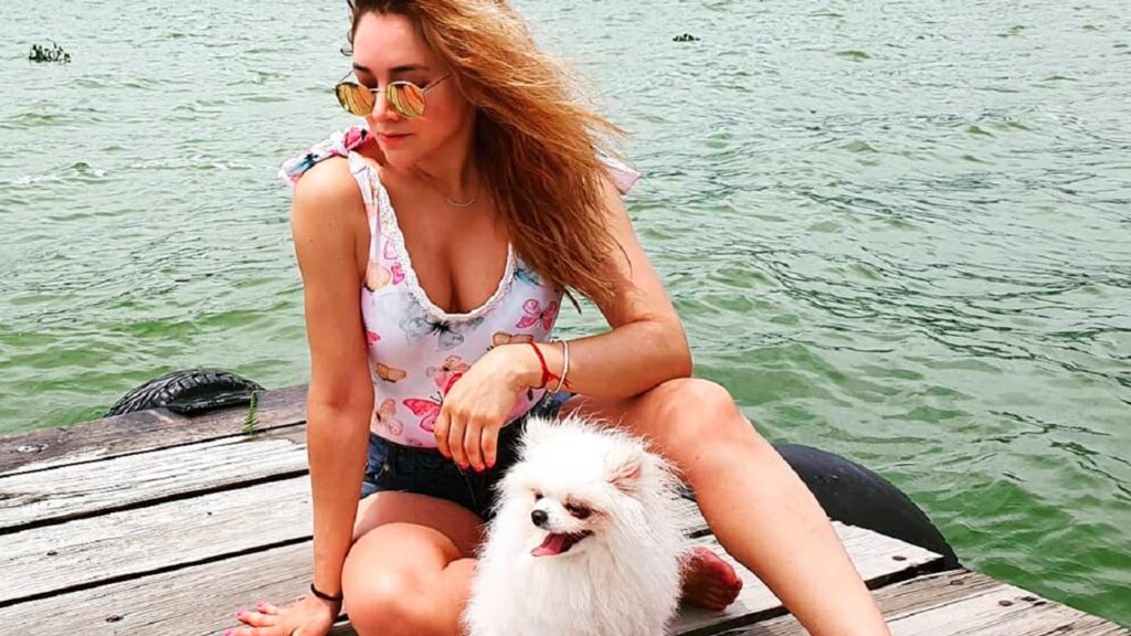 Sherlyn se viste de luto tras sufrir dolorosa p&eacute;rdida