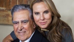 Kate del Castillo revela por qué su papá no la reconoció hace algunos días