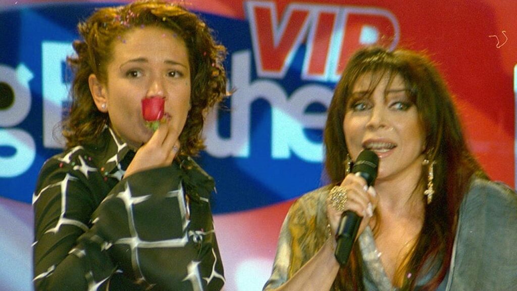 Yolanda Andrade presume foto navide&ntilde;a con Ver&oacute;nica Castro