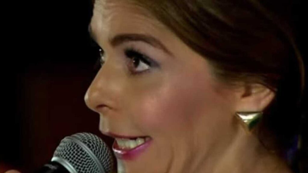 Itat&iacute; Cantoral mejora versi&oacute;n de "La Guadalupana" y usuarios reaccionan