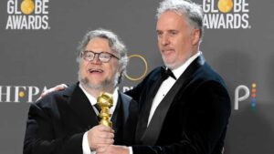 Guillermo del Toro gana Globo de Oro por su pel&iacute;cula de &ldquo;Pinocho&rdquo;