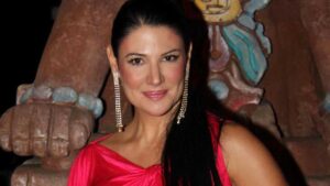 Alejandra &Aacute;valos denuncia que Morena quiere quitarle una de sus propiedades