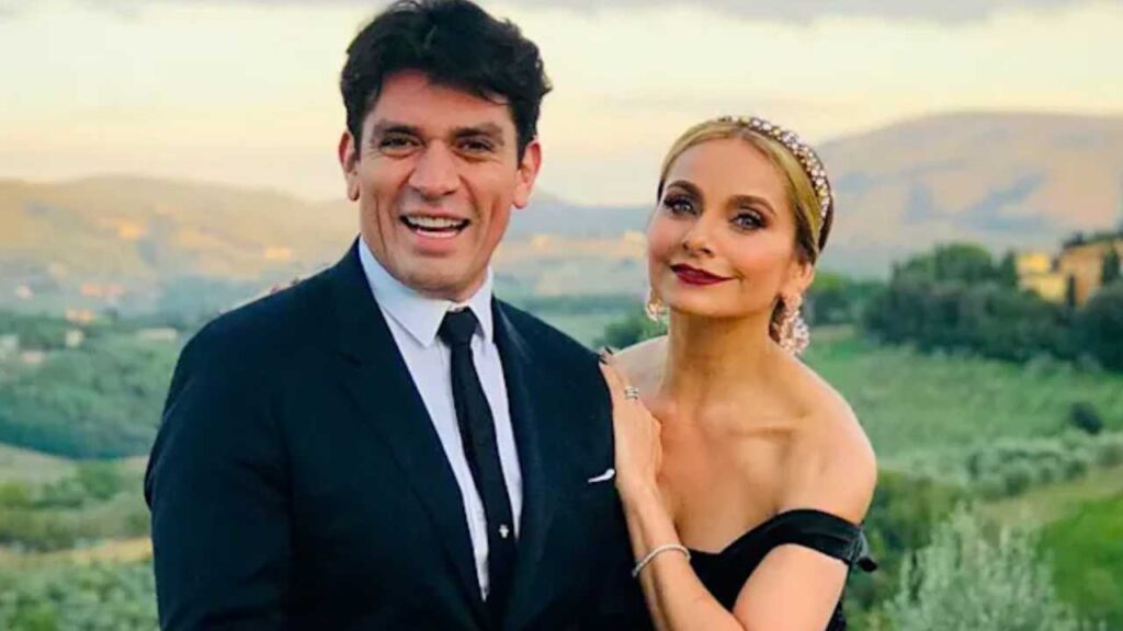 Elizabeth &Aacute;lvarez es captada ignorando a Jorge Salinas