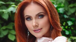Elizabeth &Aacute;lvarez habla por primera vez sobre supuesta infidelidad de Jorge Salinas