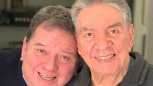 Marco Antonio Muñiz reaparece en foto publicada por “el Coque”