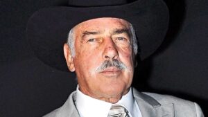Andrés García: 7 curiosos datos de nuestro guapo “Pedro Navajas”
