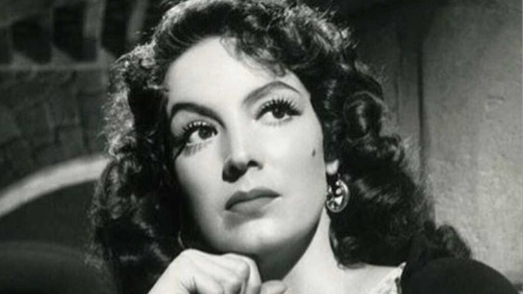 &iexcl;Mar&iacute;a F&eacute;lix y lo que tuvo que hacer para tener el rostro m&aacute;s afilado!