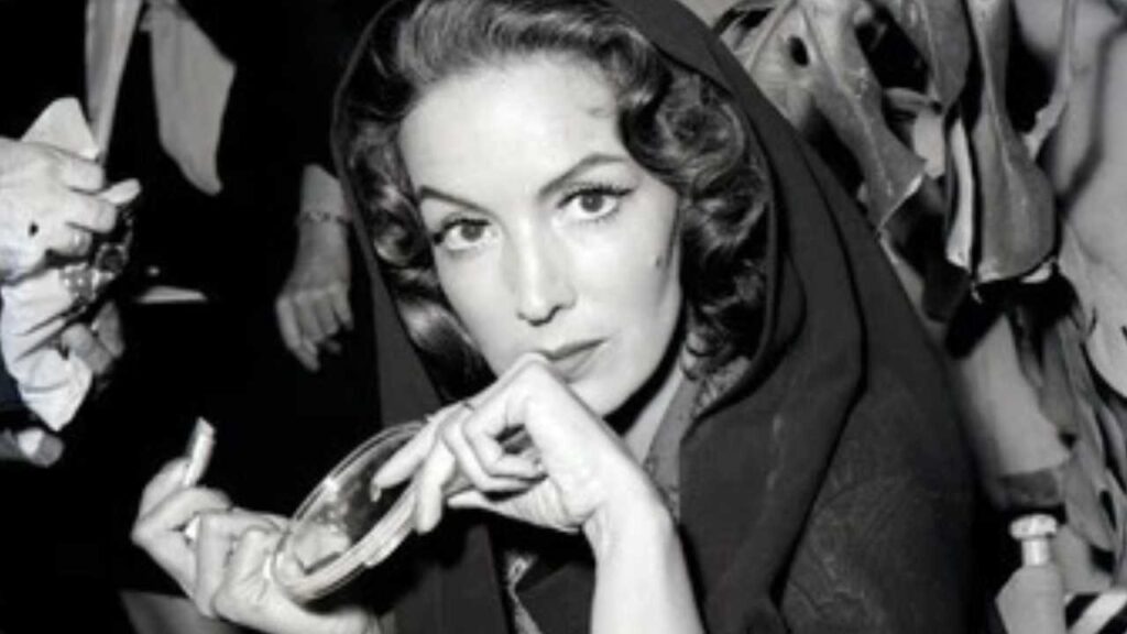 &iexcl;Mar&iacute;a F&eacute;lix y lo que tuvo que hacer para tener el rostro m&aacute;s afilado!