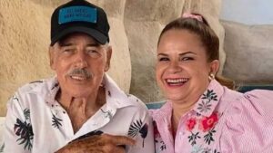 Margarita Portillo podr&iacute;a demandar por develaci&oacute;n de busto en honor de Andr&eacute;s Garc&iacute;a