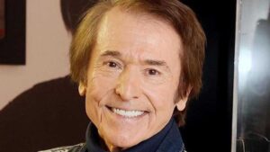 Raphael relanza su tema &ldquo;Digan lo que digan&rdquo; en colaboraci&oacute;n con Leo Rizzi