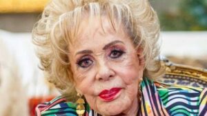 &iexcl;Falso que Silvia Pinal se encuentre delicada de salud!