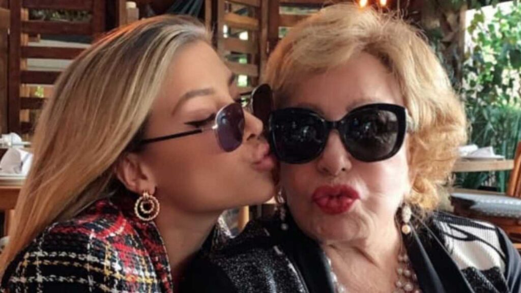Silvia Pinal podr&iacute;a no acudir a la boda de Michelle Salas